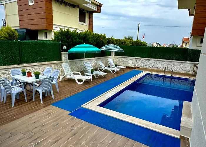 Polina Brn Villa Dikili