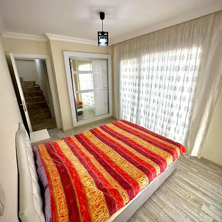 Polina Brn Villa Dikili